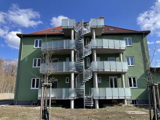 Wohnung zur Miete 735 € 2 Zimmer 77,2 m² 1. Geschoss frei ab sofort Ilmenau 98693
