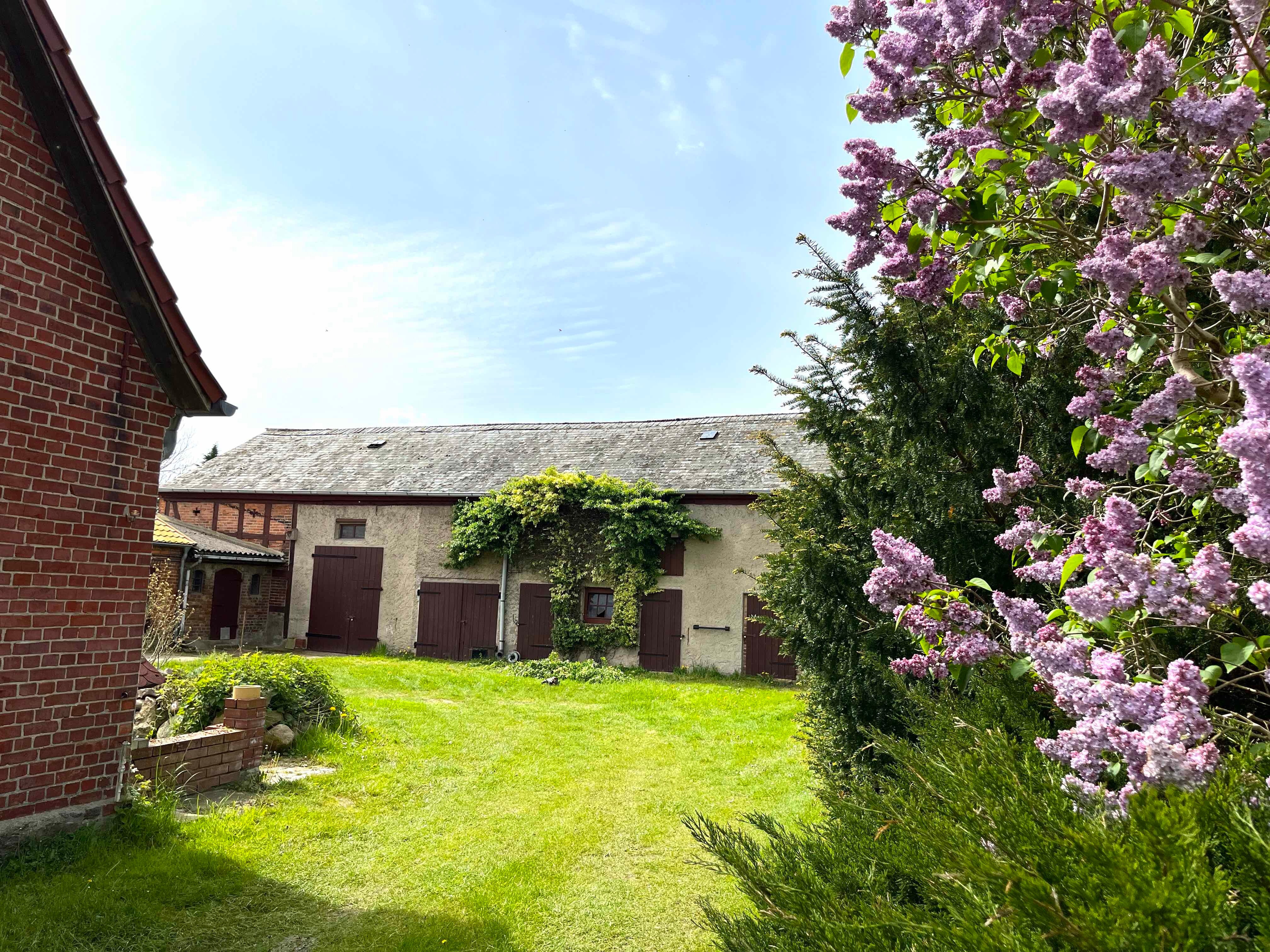 Bauernhaus zum Kauf 165.000 € 7 Zimmer 142,5 m²<br/>Wohnfläche 3.777 m²<br/>Grundstück Rambow Plattenburg 19339