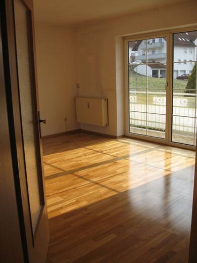 Wohnung zur Miete 805 € 3 Zimmer 88 m² Geschoss 1/1 frei ab 01.10.2025 Neufahrn Neufahrn in Niederbayern 84088
