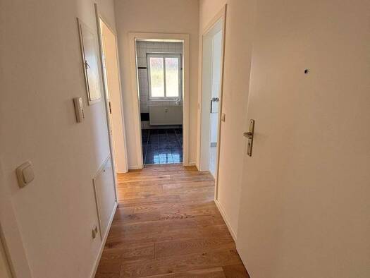 Wohnung zur Miete 550 € 2 Zimmer 56,8 m² frei ab sofort Parkweg 1 Isserstedt Jena 07751