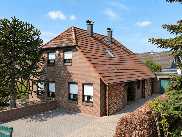 Einfamilienhaus zum Kauf 350.000 € 6 Zimmer 130 m² 697 m² Grundstück Obenstrohe Varel 26316