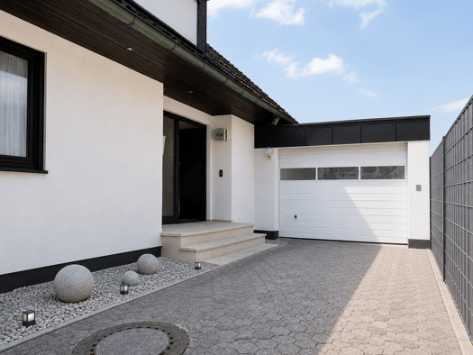 Doppelhaushälfte zur Miete 2.430 € 4 Zimmer 154 m² 512 m² Grundstück frei ab 01.11.2026 Weiherhaus Nürnberg 90455