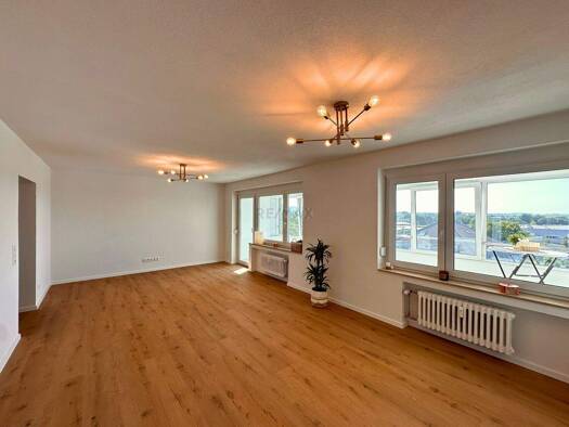 Wohnung zum Kauf 275.000 € 3 Zimmer 83 m² 6. Geschoss Ursenwang Göppingen 73037