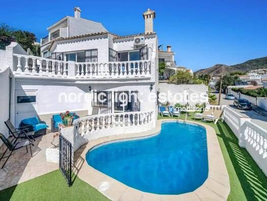 Chalet zur Miete 1.850 € 4 Zimmer 130 m² Nerja 29780