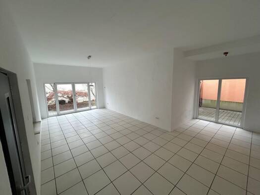 Terrassenwohnung zur Miete 1.020 € 2,5 Zimmer 96 m² Geschoss 1/2 frei ab 15.01.2026 Stockstadt am Main 63811