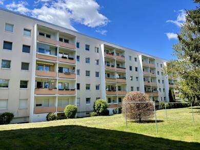 Wohnung zum Kauf 65.000 € 4 Zimmer 82 m² 2. Geschoss frei ab sofort Lusan Gera 07549