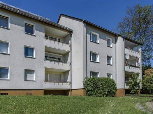 Wohnung zur Miete 660 € 4 Zimmer 86,9 m² 2. Geschoss frei ab 04.03.2026 Kölner Landstraße 84 Düren 52351