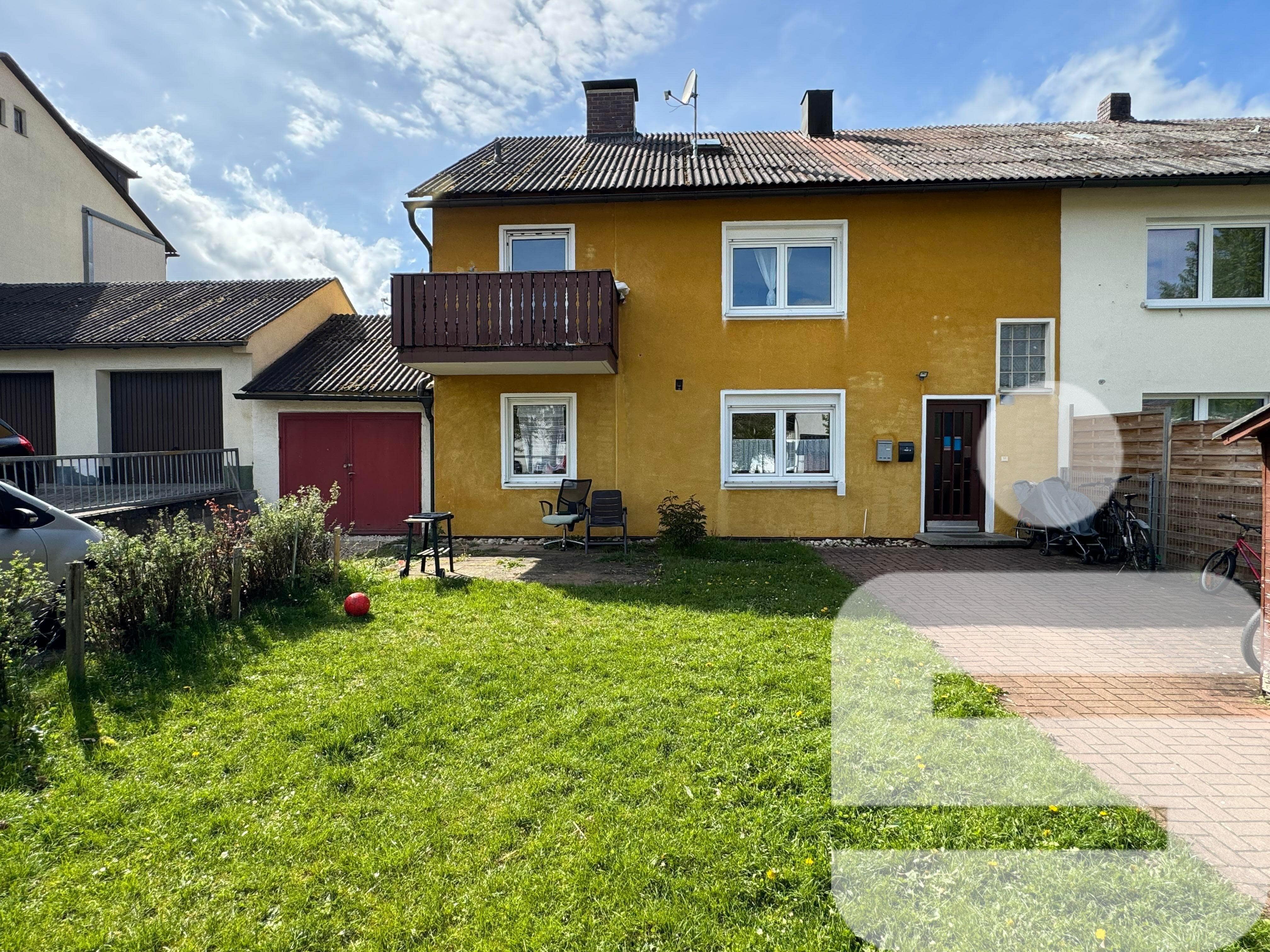 Mehrfamilienhaus zum Kauf 450.000 € 7 Zimmer 165 m²<br/>Wohnfläche 398 m²<br/>Grundstück Parsberg Parsberg 92331