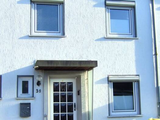 Reihenmittelhaus zum Kauf 195.000 € 3 Zimmer 75 m² 203 m² Grundstück frei ab 01.12.2025 Fröndenberg 58730