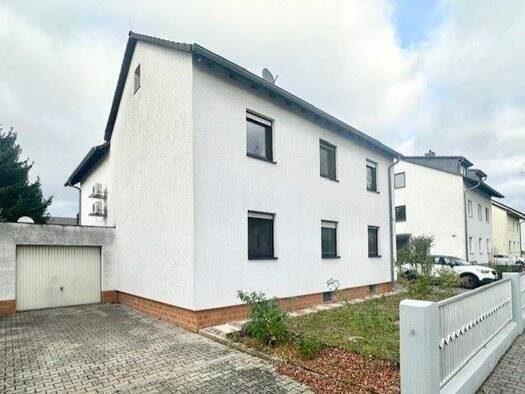 Mehrfamilienhaus zum Kauf als Kapitalanlage geeignet 795.000 € 9 Zimmer 193,5 m² 867 m² Grundstück Griesheim , Hess 64347