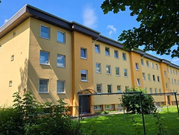 Wohnung zum Kauf 125.000 € 2,5 Zimmer 52,8 m² 2. Geschoss Lübeck 23566