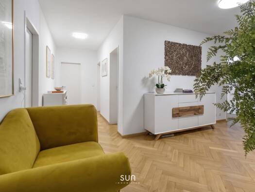 Wohnung zum Kauf 625.000 € 4 Zimmer 143 m² EG Kronberg Kronberg 61476