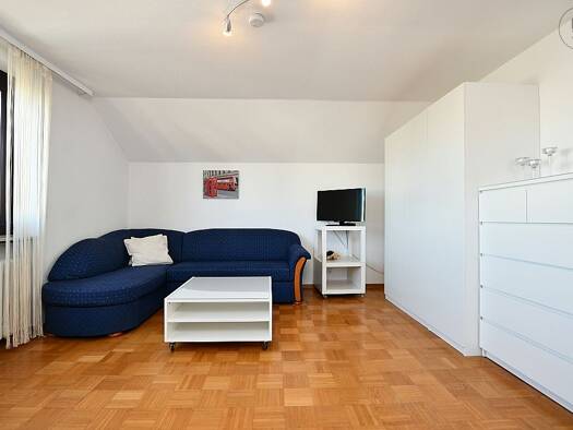 Wohnung zur Miete Wohnen auf Zeit 1.150 € 1,5 Zimmer 40 m² frei ab sofort Stuttgart 70563