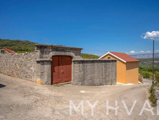 Haus zum Kauf 250.000 € 14 Zimmer 156 m² Stari Grad