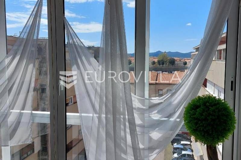 Wohnung zum Kauf 280.125 € 3 Zimmer 81 m²<br/>Wohnfläche 5.<br/>Geschoss Zadar center 23000