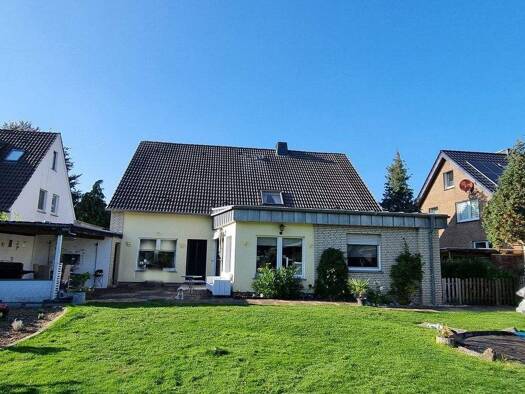 Einfamilienhaus zum Kauf 325.000 € 9 Zimmer 250 m² 818 m² Grundstück Lerbeck Porta Westfalica 32457