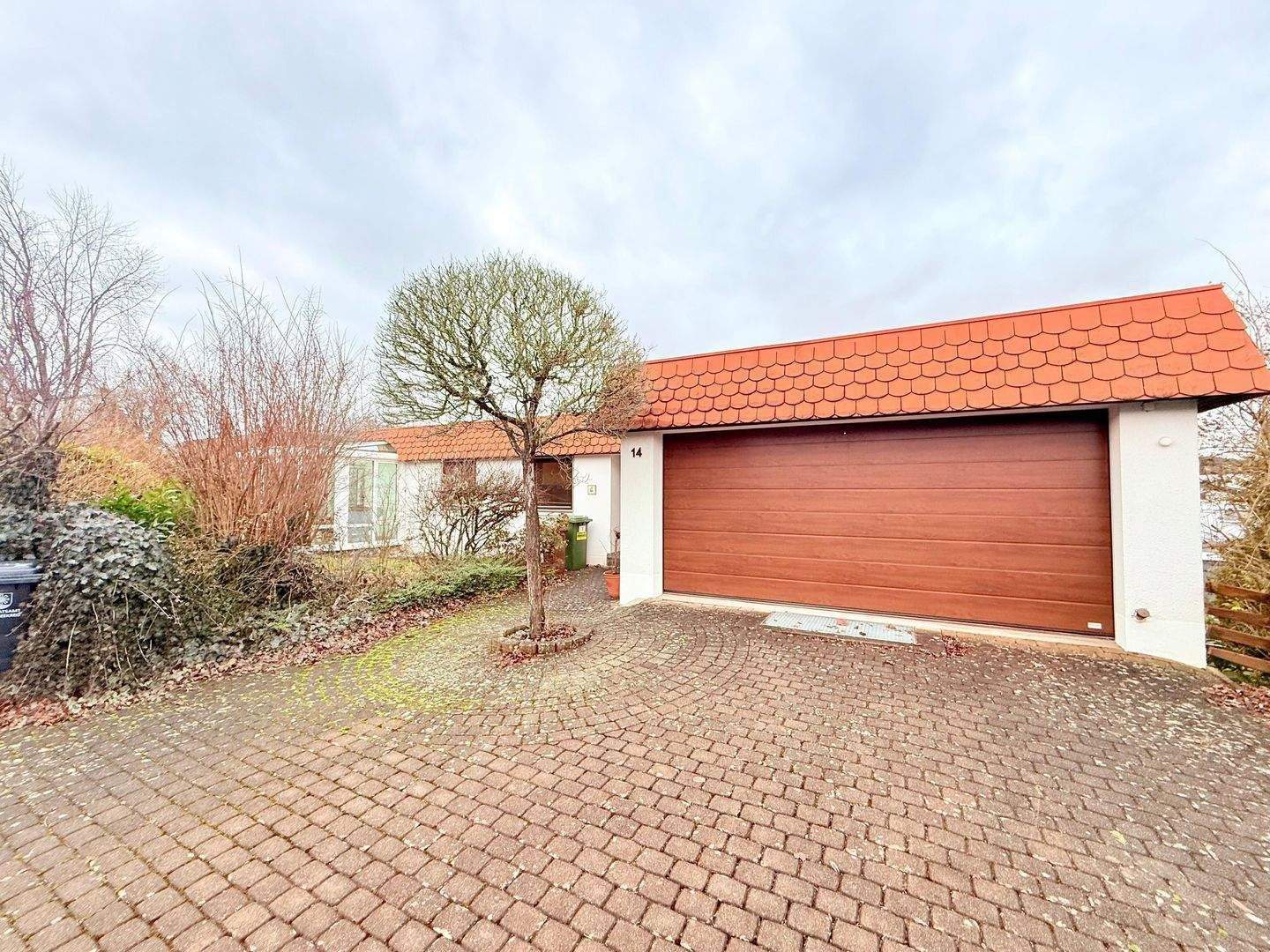 Immobilie in Oberteuringen - Einfamilienhaus mit 2025 sanierter Einliegerwohnung Oberteuringen - Bild 2