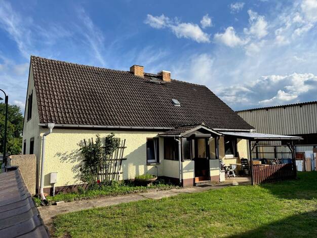 Einfamilienhaus zum Kauf 180.000 € 8 Zimmer 141 m² 1.361 m² Grundstück frei ab sofort Kuschkow Märkische Heide 15913