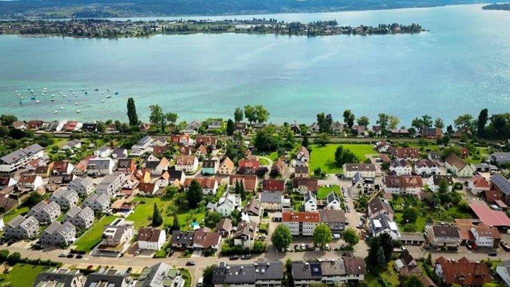 Doppelhaushälfte zum Kauf 685.000 € 5 Zimmer 154 m² 262 m² Grundstück Allensbach 78476