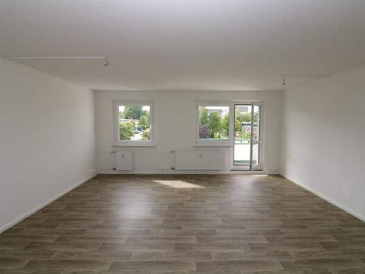 Wohnung zur Miete 479 € 3 Zimmer 68,3 m² 3. Geschoss Friedeburger Straße 38 Freiberg 09599