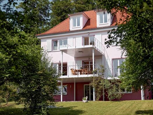 Villa zum Kauf 2.950.000 € 8,5 Zimmer 383 m² 1.612 m² Grundstück Meersburg 88709