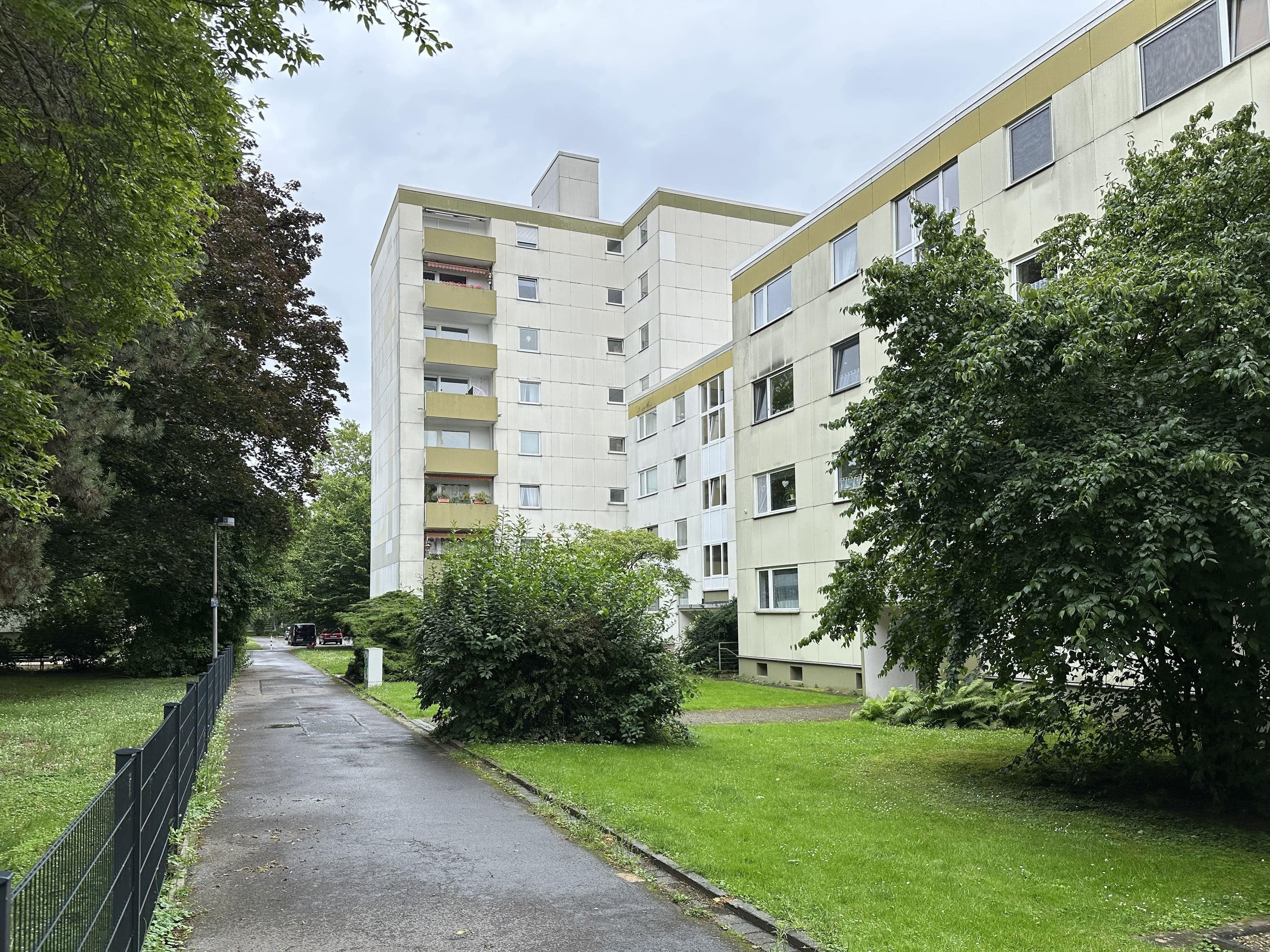 Wohnung zum Kauf 125.000 € 2 Zimmer 56 m²<br/>Wohnfläche 1.<br/>Geschoss 01.12.2024<br/>Verfügbarkeit Wettbergen Hannover 30457