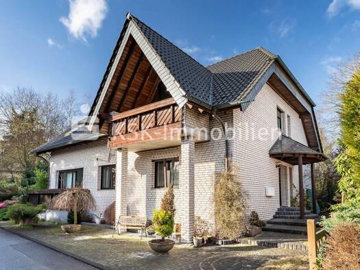 Mehrfamilienhaus zum Kauf 450.000 € 5 Zimmer 240,5 m² 617 m² Grundstück Neunkirchen-Seelscheid 53819