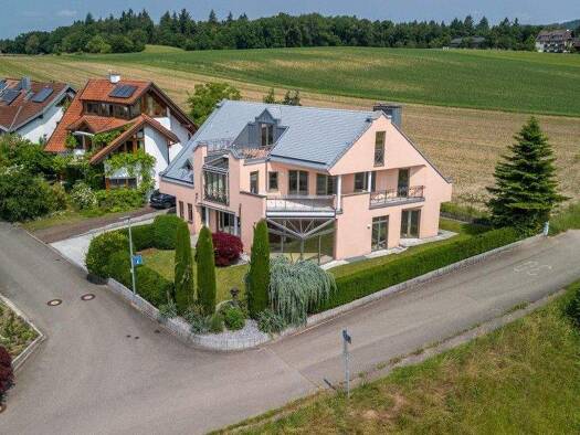 Einfamilienhaus zum Kauf 1.750.000 € 7 Zimmer 307,6 m² 558 m² Grundstück frei ab sofort Radolfzell 78315