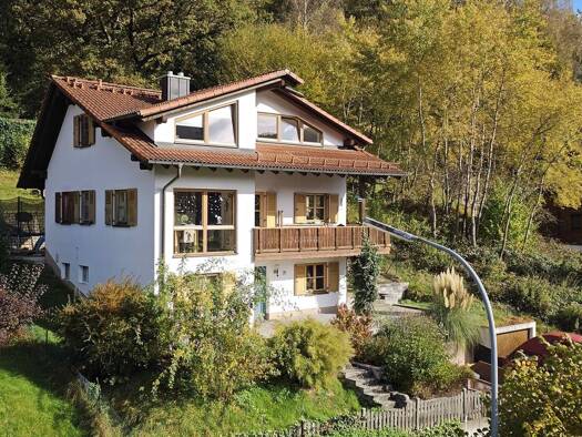 Einfamilienhaus zum Kauf provisionsfrei 362.000 € 6 Zimmer 161 m² 695 m² Grundstück Kempfenbrunn Flörsbachtal 63639