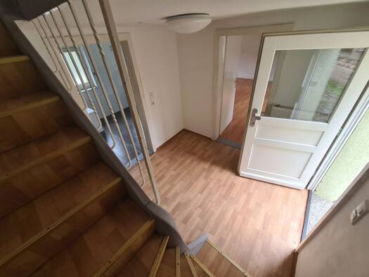 Einfamilienhaus zur Miete 900 € 5 Zimmer 97 m² 120 m² Grundstück frei ab sofort Lengfurt Triefenstein 97855