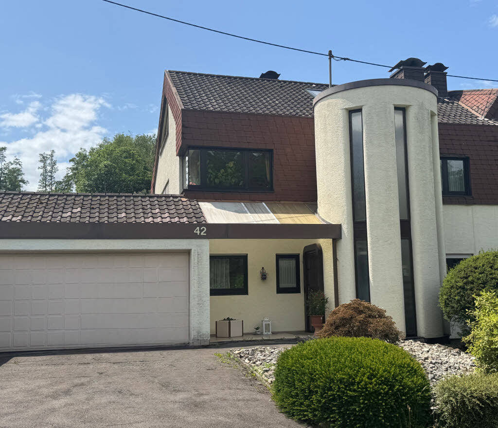 tolles, großzügiges 1 FamHaus am Waldrand