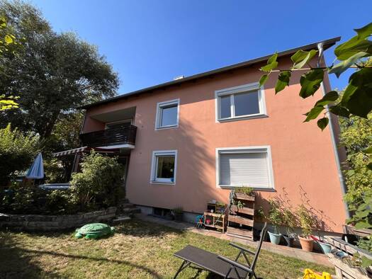 Mehrfamilienhaus zum Kauf als Kapitalanlage geeignet 942.000 € 11 Zimmer 311 m² 810 m² Grundstück Lappersdorf 93138