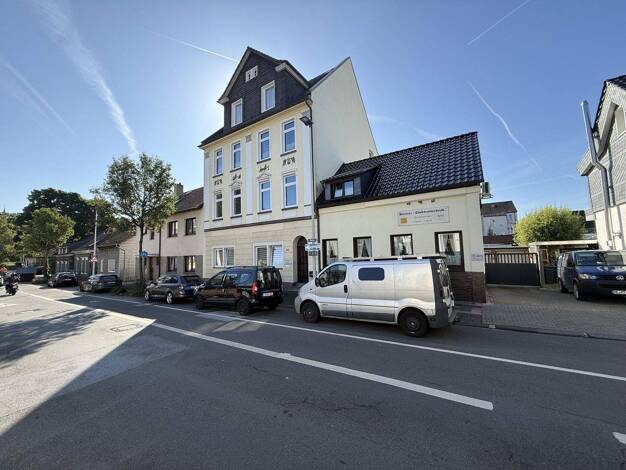 Wohnung zur Miete 950 € 3 Zimmer 80,5 m² 1. Geschoss frei ab 01.05.2026 Ohligs-Aufderhöhe Solingen 42697