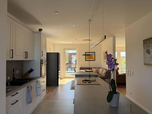Wohnung zur Miete 1.300 € 2,5 Zimmer 100 m² frei ab sofort Hafenblick 1a Altstadt Celle 29223