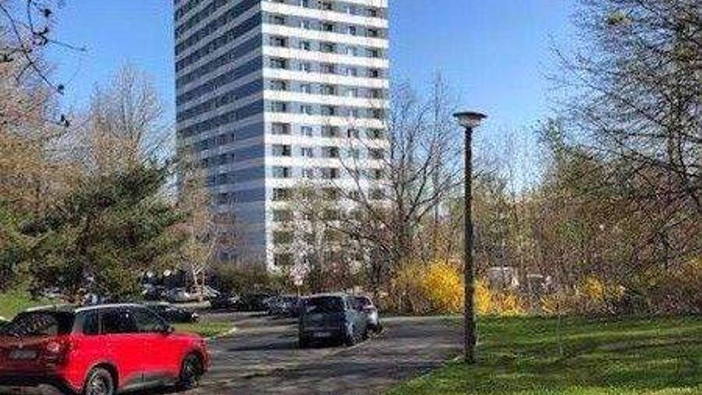 Studio zur Miete 239 € 1 Zimmer 26,9 m² 11. Geschoss frei ab 11.04.2026 Michelangelostr. 1 Räcknitz/Zschertnitz Dresden 01217