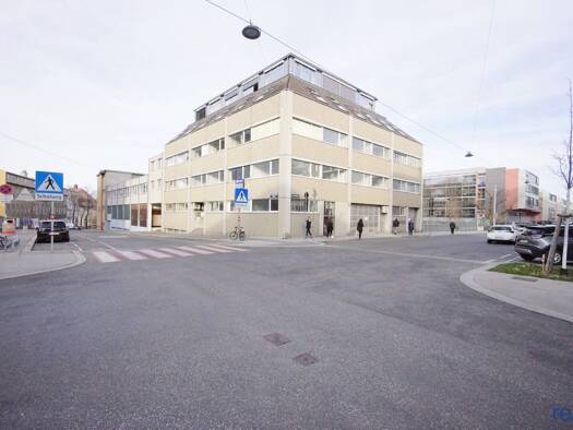 Büro zur Miete 9,50 € 486,7 m² Bürofläche Wien 1160