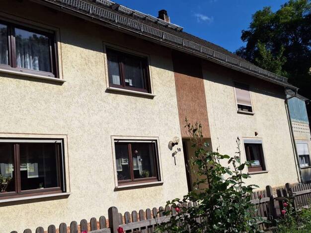 Einfamilienhaus zum Kauf provisionsfrei 125.000 € 5 Zimmer 179 m² 878 m² Grundstück Schulgasse 40 Burgpreppach 97496