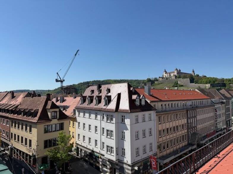Wohnung zur Miete 1.950 € 4 Zimmer 130 m² 4. Geschoss frei ab sofort Domstraße / Schustergasse Innenstadt Würzburg 97070