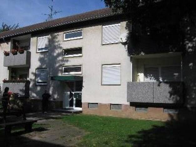 Wohnung zur Miete 646 € 3 Zimmer 68 m² 1. Geschoss frei ab 12.08.2026 Grevenbroicher Str. 30 Rath Bedburg 50181