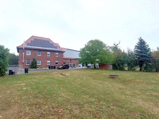 Mehrfamilienhaus zum Kauf 690.000 € 12 Zimmer 425 m² 8.225 m² Grundstück Herzfeld Lippetal 59510