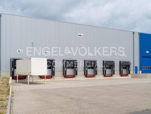 Lagerhalle zur Miete 4.500 m² Lagerfläche teilbar ab 4.500 m² Hannover 30559