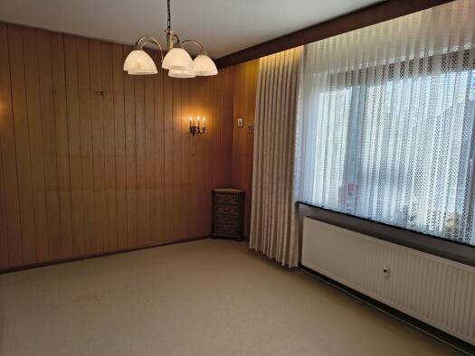 Wohnung zur Miete 1.300 € 4,5 Zimmer 130 m² Geschoss EG/2 frei ab sofort Obertshausen 63179