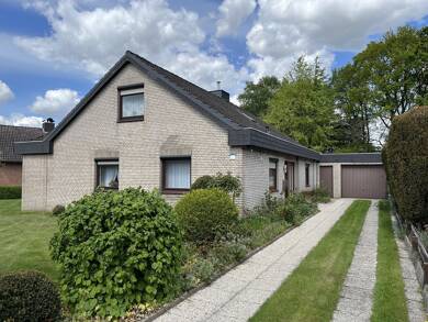 Einfamilienhaus zum Kauf 389.000 € 4,5 Zimmer 151 m² 1.069 m² Grundstück Gadeland Neumünster 24539