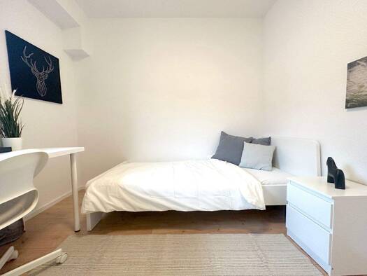 Studio zur Miete 550 € 1 Zimmer 15 m² 1. Geschoss frei ab sofort Klingenweg 1 Bergen-Enkheim Frankfurt am Main 60388