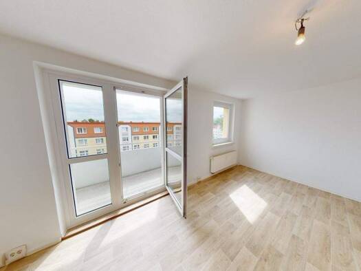 Wohnung zur Miete 330 € 3 Zimmer 55,5 m² 3. Geschoss frei ab 16.08.2026 Fürstenstr. 216 Yorckgebiet Chemnitz 09130