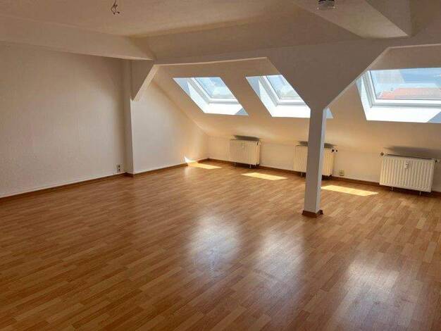 Studio zur Miete 348 € 1 Zimmer 38,9 m² 4. Geschoss frei ab 04.04.2026 Angerstr. 21 Altlindenau Leipzig 04177
