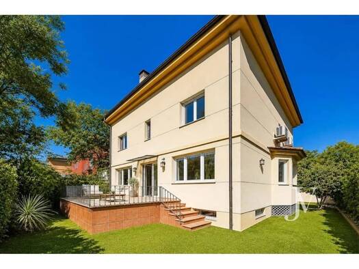 Chalet zum Kauf 3.199.000 € 5 Zimmer 320 m² 305 m² Grundstück Madrid 28016