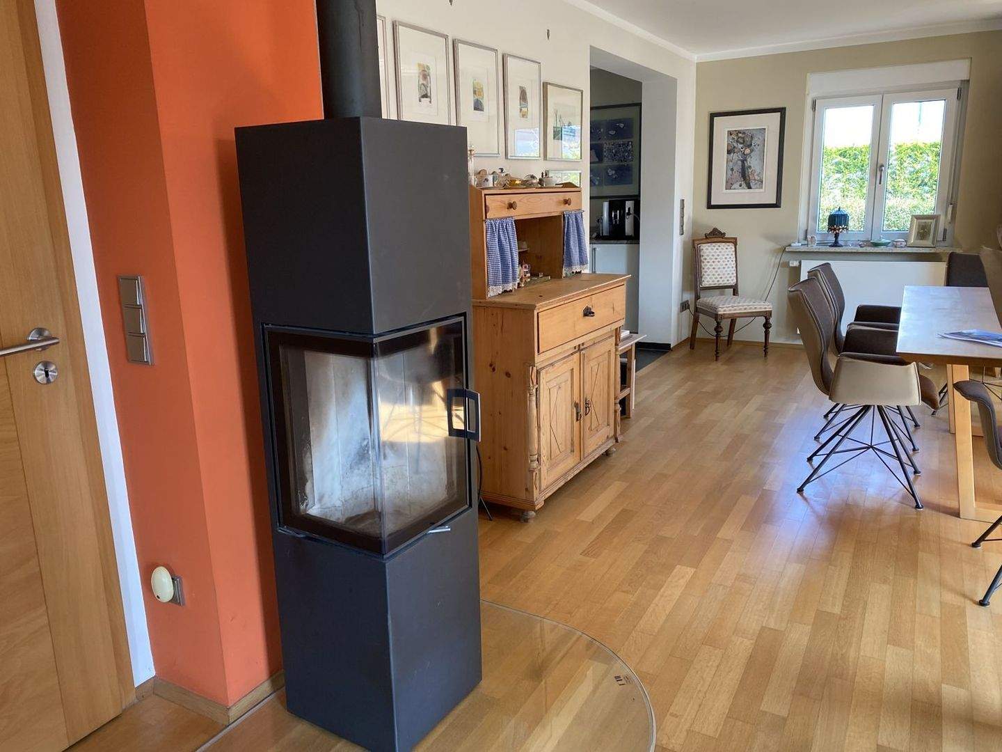 Immobilie in Sommerhausen - ...charmantes EFH in Sommerhausen mit großem Garten und Garage... - Bild 4