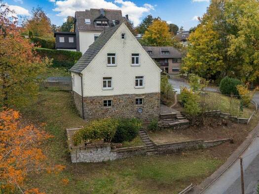 Einfamilienhaus zum Kauf 180.000 € 5 Zimmer 120 m² 836 m² Grundstück Morsbach, Sieg Morsbach 51597