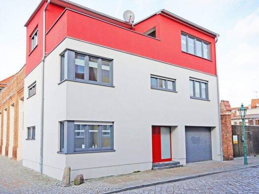 Einfamilienhaus zum Kauf 498.000 € 4 Zimmer 182 m² 84 m² Grundstück frei ab sofort Schweizer Straße 3 Eberswalde 16225